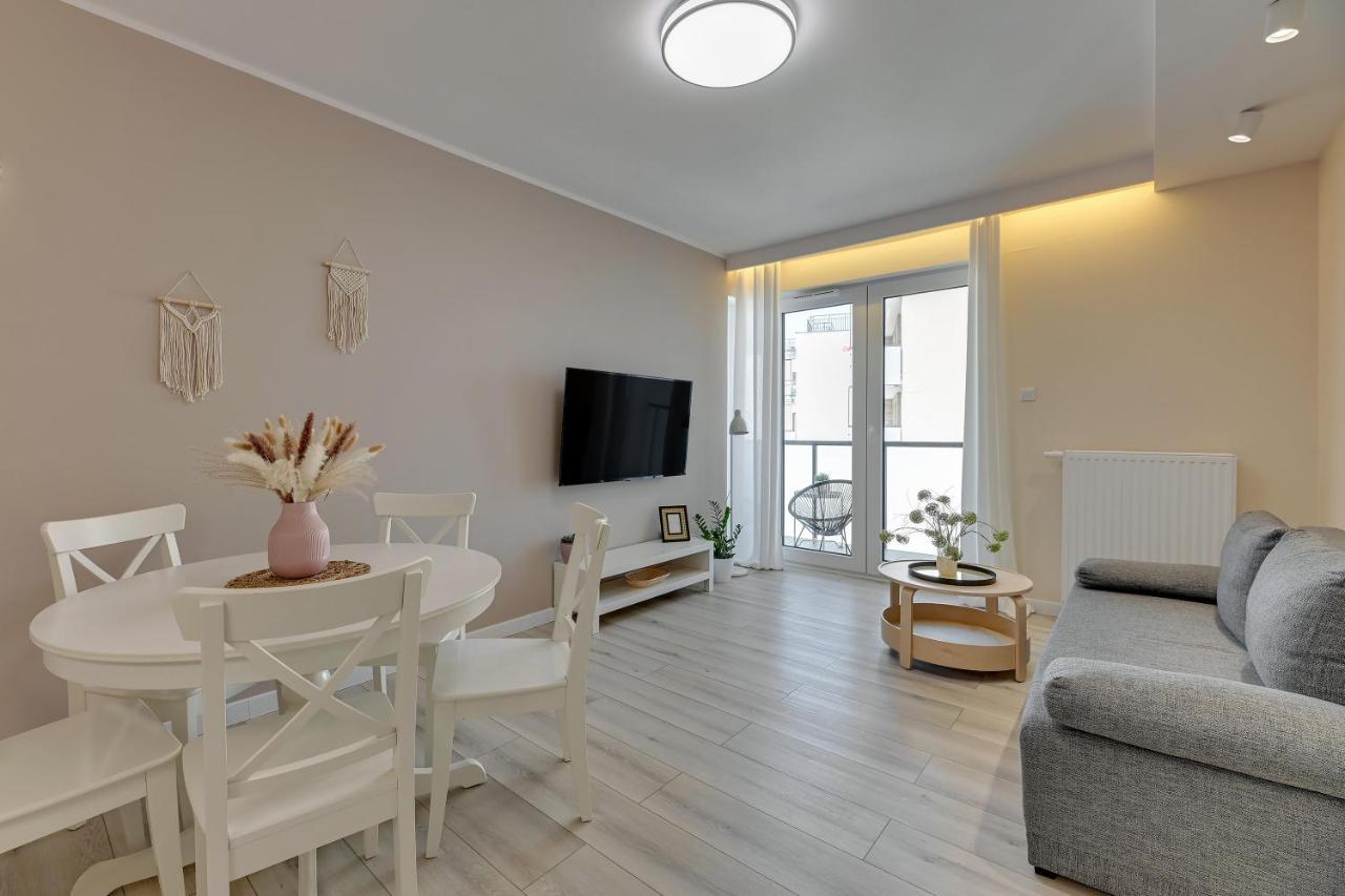 Letnica Seaside By Downtown Apartments Gdansk Oda fotoğraf